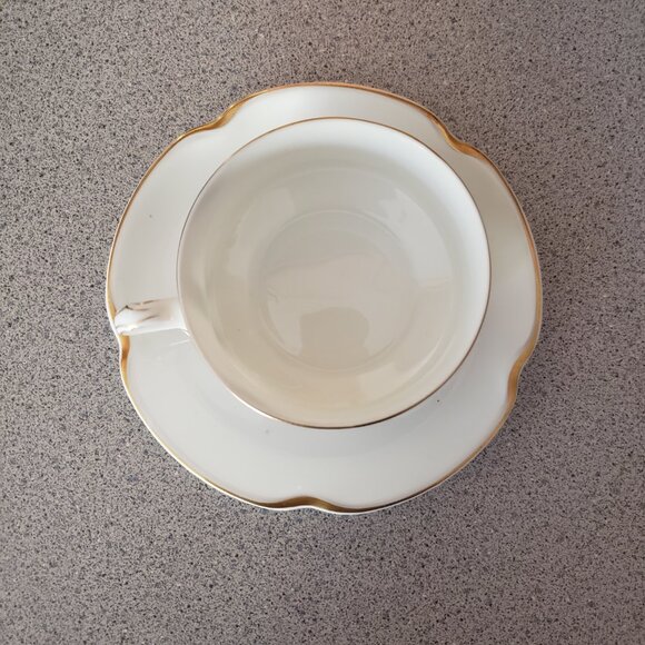 Bavaria Tea Cup with Saucer - Picture 6 of 8